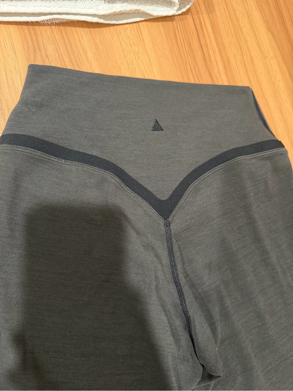 High-Waist Charcoal Women's Leggings with Contour Waistband